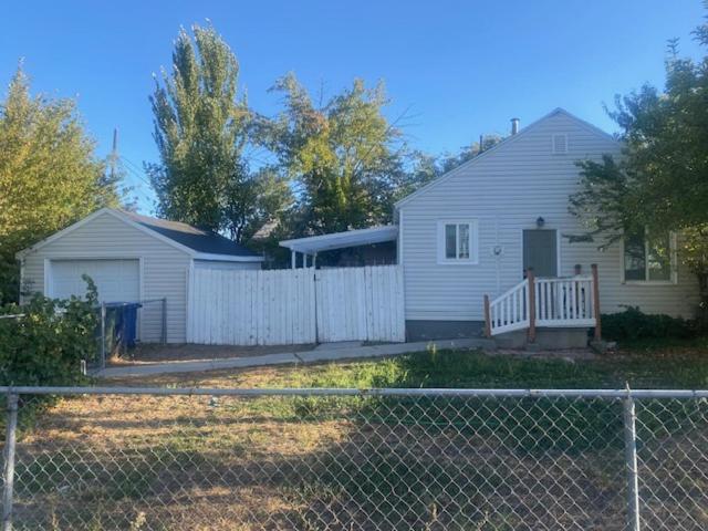 Cute Entire Small House With Large Yard! Pets Welcome! غرب مدينة فالي المظهر الخارجي الصورة